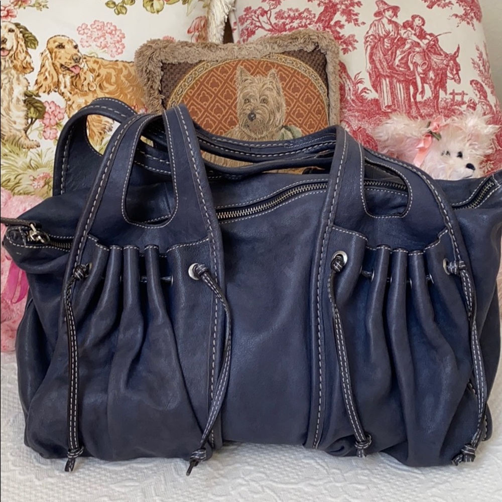 Beautiful Navy Leather Tentazione Due handbag